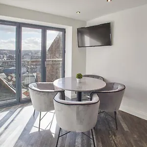 Host & - The View, Hudsons Yard House Apartment